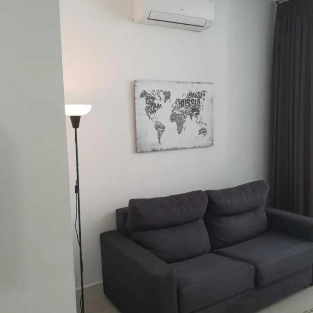 Estupendo Piso A 3 Min Estacion De Tren Maria Zambrano Y Bus Apartment Malaga Spain